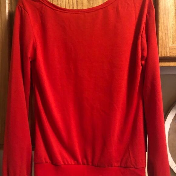 Christmas Top with cute saying . - Picture 3 of 4